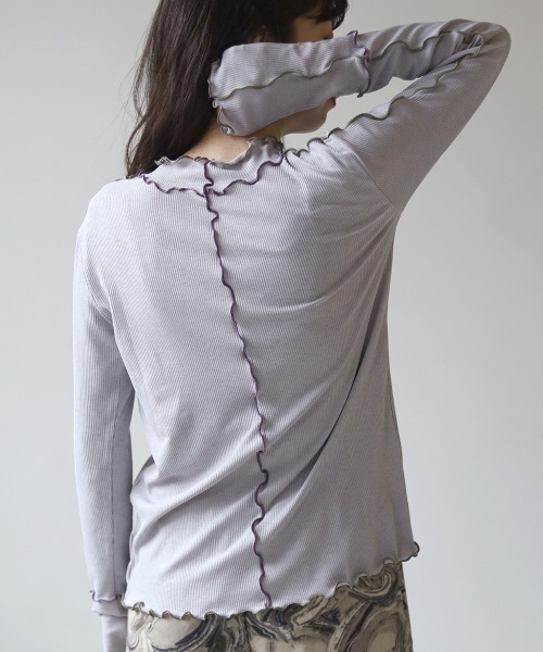 Bab（バブ）の「2WAY配色メロウハイネックトップス（Tシャツ/カットソー・レディース・パープル/アイボリー/キャメル・FREE）」の13枚目の写真