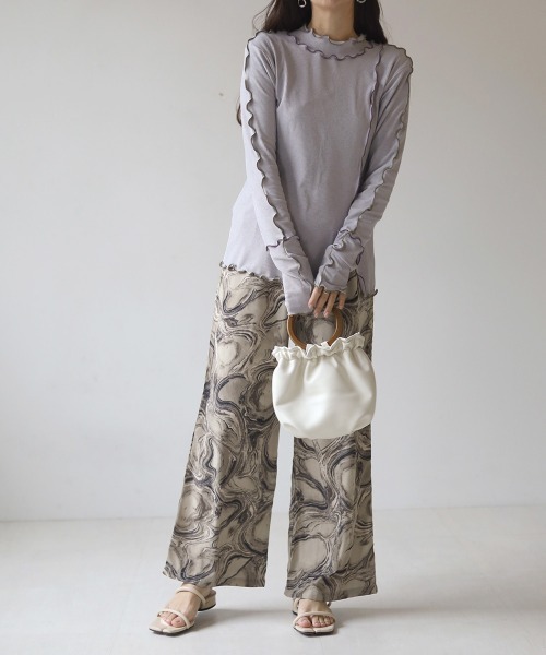 Bab（バブ）の「2WAY配色メロウハイネックトップス（Tシャツ/カットソー・レディース・パープル/アイボリー/キャメル・FREE）」の20枚目の写真