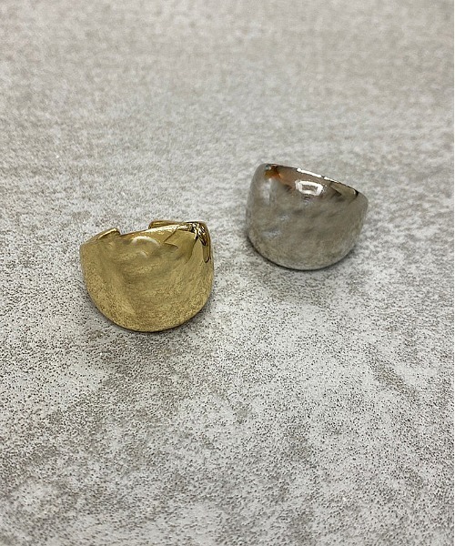 apres jour mignon(アプレジュールミニョン)の「【apresjour mignon×ARIAZ】ボリュームリング【ZOZOTOWN限定アイテム】(リング・レディース・シルバー/ゴールド・ONESIZE)」の4枚目の写真