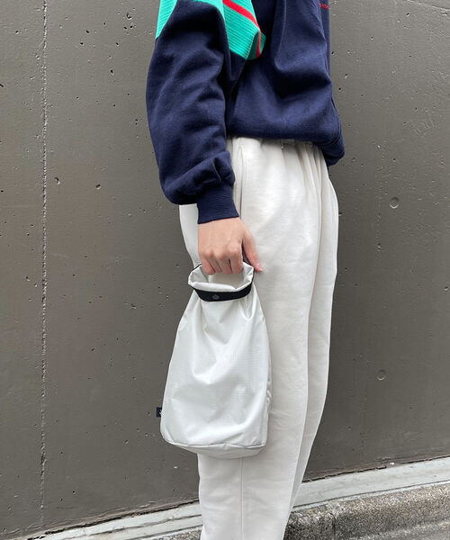 GLOSTER（グロスター）の「【GLOSTER/グロスター】コーデュラリップ ポーチM（ショルダーバッグ・メンズ・ブラック/ライトグレー・FREE）」の21枚目の写真