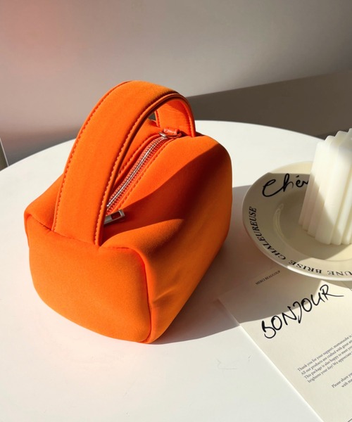 moment+（モーメントプラス）の「ネオプレーン スクエア２WAYミニボストンバッグ（ボストンバッグ・レディース・ブラック/サックスブルー/ピンク/オレンジ/グリーン・FREE）」の5枚目の写真