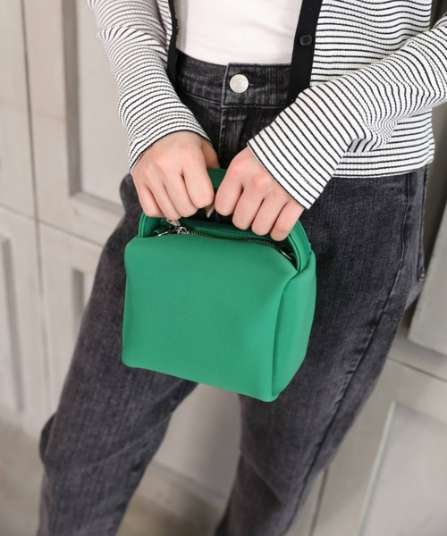 moment+（モーメントプラス）の「ネオプレーン スクエア２WAYミニボストンバッグ（ボストンバッグ・レディース・ブラック/サックスブルー/ピンク/オレンジ/グリーン・FREE）」の19枚目の写真