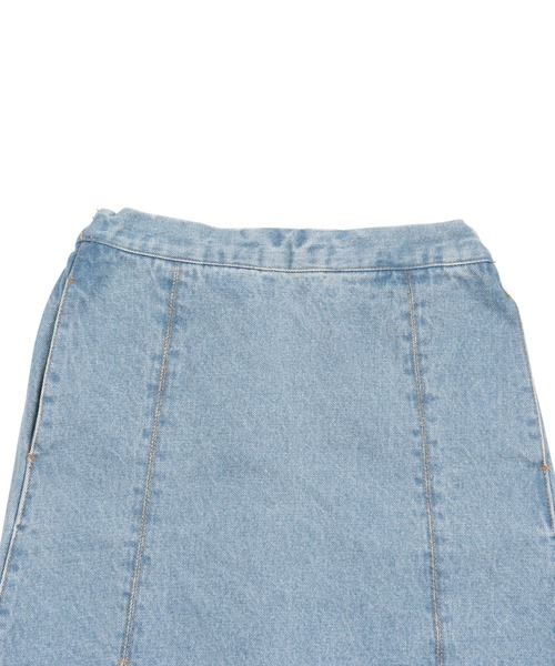 PUNYUS（プニュズ）の「フリンジデニムミニスカート（デニムスカート・レディース・ライトブルー/ブラック・1/2/3/4）」の11枚目の写真