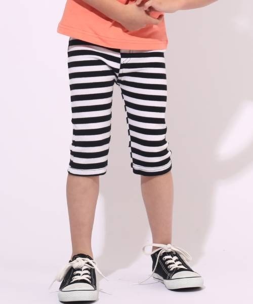 BABYDOLL（ベビードール）の「通販限定カラーあり ウルトラストレッチ6分丈ハーフパンツ [無地] 6311K キッズ 男の子 女の子（その他パンツ・キッズ・ロイヤルブルー/ホワイト×ブラック/ストーン/イエロー/ライトグリーン/ブルー系その他2/ブラウン系その他/ベビーピンク/バイオレット/ブルー/コーラルピンク/ブラック系2/ブラック系その他/パープル/ホワイト系1/グリーン/グレー/ライトピンク/ネイビー/ブラック×ホワイト/イエロー系1・140cm/130cm/100cm/110cm/120cm/150cm/90cm/80ｃｍ）」の4枚目の写真
