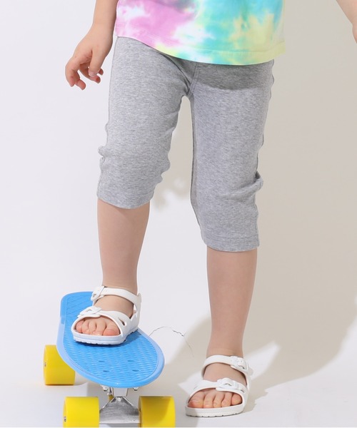 BABYDOLL（ベビードール）の「通販限定カラーあり ウルトラストレッチ6分丈ハーフパンツ [無地] 6311K キッズ 男の子 女の子（その他パンツ・キッズ・ロイヤルブルー/ホワイト×ブラック/ストーン/イエロー/ライトグリーン/ブルー系その他2/ブラウン系その他/ベビーピンク/バイオレット/ブルー/コーラルピンク/ブラック系2/ブラック系その他/パープル/ホワイト系1/グリーン/グレー/ライトピンク/ネイビー/ブラック×ホワイト/イエロー系1・140cm/130cm/100cm/110cm/120cm/150cm/90cm/80ｃｍ）」の8枚目の写真