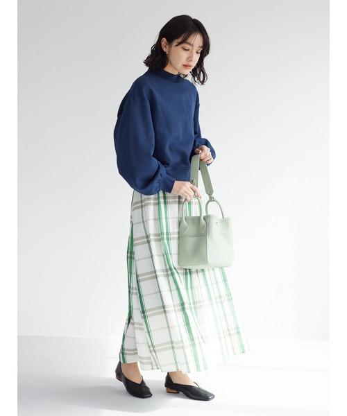 KBF(ケイビーエフ)の「KBF.ガス焼きプチハイネック裏毛プルオーバー(スウェット・レディース・ネイビー/ピンク/グリーン/アイボリー・FREE)」の7枚目の写真