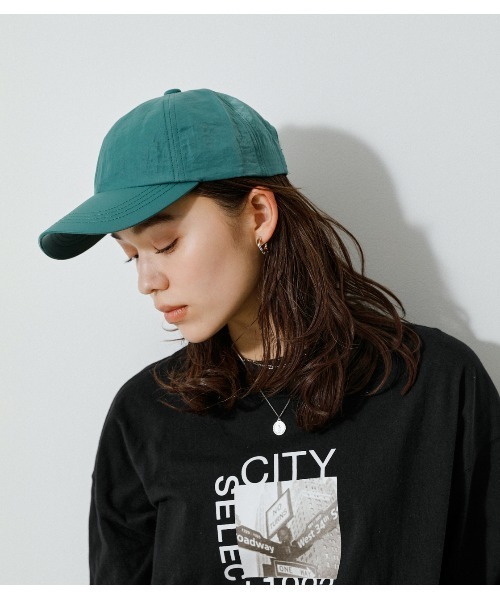 AZUL by moussy（アズールバイマウジー）の「WASHER FINISH LIGHT CAP/ウォッシャーフィニッシュライトキャップ（キャップ・レディース・オレンジ/グリーン/アイボリー/ブラック・FREE）」の22枚目の写真