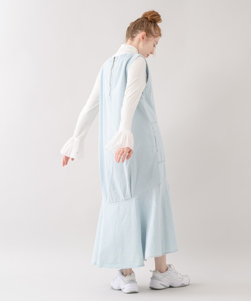 CLOCHE（クロシェ）の「cloche デニムロングフレアワンピース（ジャンパースカート・レディース・ベージュ/ブルー・FREE）」の8枚目の写真