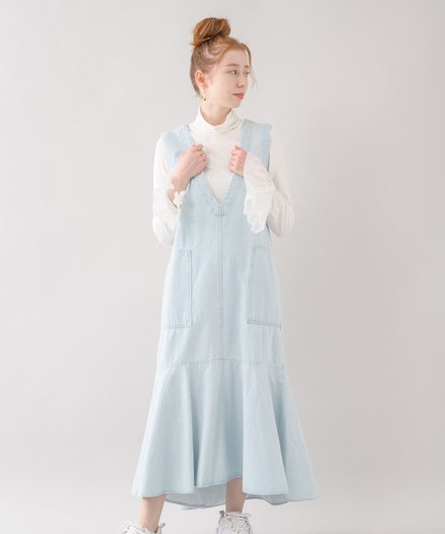 CLOCHE（クロシェ）の「cloche デニムロングフレアワンピース（ジャンパースカート・レディース・ベージュ/ブルー・FREE）」の14枚目の写真