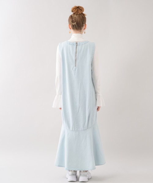 CLOCHE（クロシェ）の「cloche デニムロングフレアワンピース（ジャンパースカート・レディース・ベージュ/ブルー・FREE）」の10枚目の写真