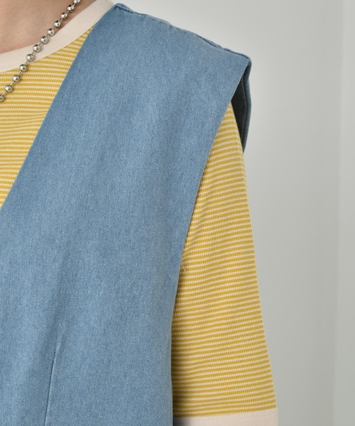 RETRO GIRL（レトロガール）の「ポケ付きデニムベスト（ベスト・レディース・ライトブルー/ダークブルー・FREE）」の12枚目の写真