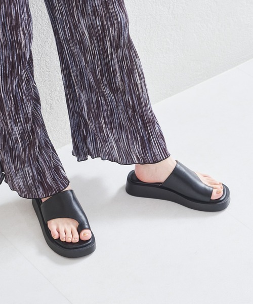 ORiental TRaffic（オリエンタルトラフィック）の「厚底トングサンダル/21241（サンダル・レディース・ブラック/ベージュ・LL/S/M/L/SS/3L）」の16枚目の写真