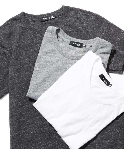 CAL.Berries(カルベリーズ)の「CAL.Berries/カルベリーズ CAL EASY CREW W/PKT UNISEX クルーネックT 半袖 ポケットTシャツ(Tシャツ/カットソー・メンズ・オフホワイト/ブラック/グレー・L/S/M)」の1枚目の写真