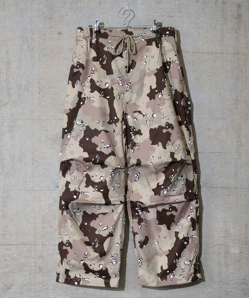 JOHN'S CLOSET（ジョンズクローゼット）の「【13】ナチュラルストレッチスーパーワイドプリントスノーパンツ（カーゴパンツ・メンズ・デザートカモ/その他/ウッドランド・MEDIUM/LARGE）」の2枚目の写真