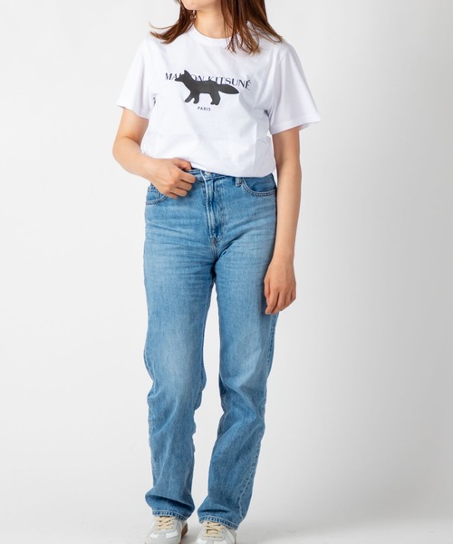 Maison Kitsune(メゾンキツネ)の「MAISON KITSUNE FOX STAMP CLASSIC TEE-SHIRT メゾン キツネ フォックス スタンプ プリント 半袖 Tシャツ(Tシャツ/カットソー・レディース・ホワイト/オフホワイト・MEDIUM/LARGE/SMALL/X-SMALL)」の3枚目の写真