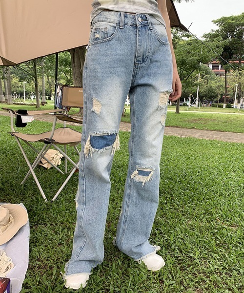 Ressaca(レサーカ)の「ダメージ加工 フレアウォッシュデニムパンツ ルーズシルエット(デニムパンツ・レディース・ブルー・S/M/L)」の5枚目の写真