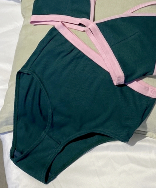 Oriens JOURNAL STANDARD(オリエンス ジャーナルスタンダード)の「【MARCOMONDE / マルコモンド】 Cotton ribbed shorts別注カラー(その他アンダーウェア/インナー・レディース・パープル/グリーン・SMALL/MEDIUM)」の2枚目の写真