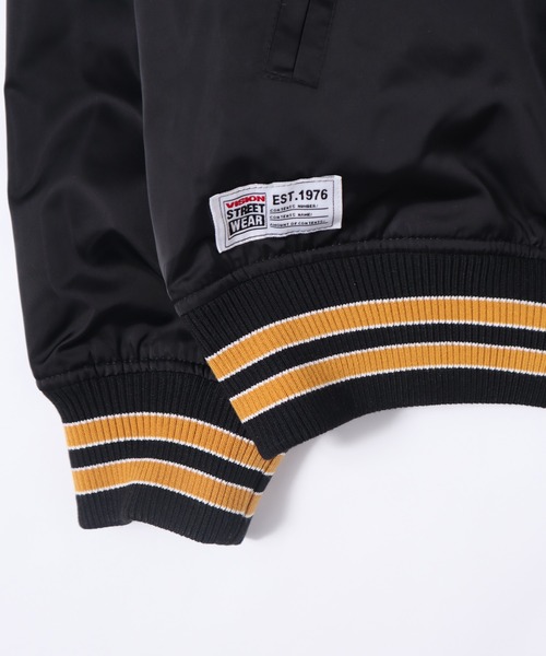 VISION STREET WEAR（ヴィジョンストリートウェア）の「【VISION STREET WEAR】リバーシブル 中綿サテンブルゾン（ブルゾン・レディース・ネイビー/グリーン/ブラック系1/ブラック系2・MEDIUM/LARGE/X-LARGE）」の19枚目の写真