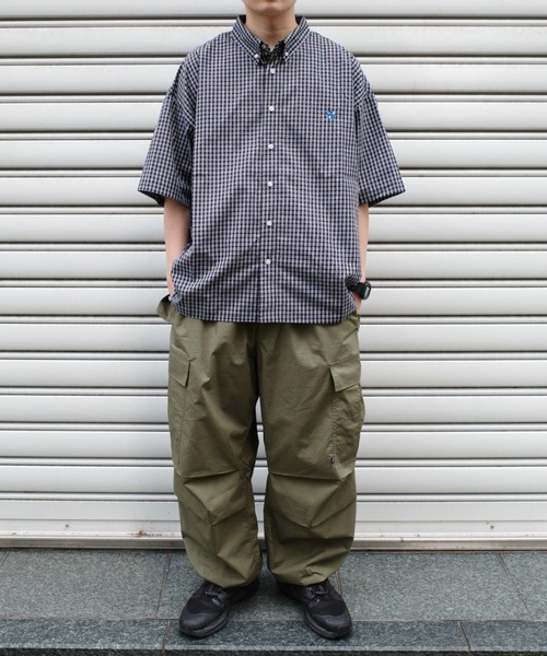 WHO'S WHO gallery（フーズフーギャラリー）の「COOPERパラシュートワイドパンツ（カーゴパンツ・レディース・ブラック/カーキ/サンドベージュ・FREE）」の6枚目の写真