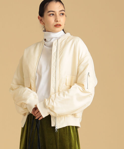 Ray BEAMS（レイビームス）の「Ray BEAMS / MA-1 タイプ ブルゾン（MA-1・レディース・ブラック/オフホワイト/オリーブ・1/0）」の4枚目の写真