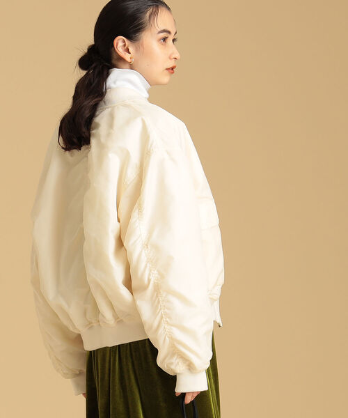 Ray BEAMS（レイビームス）の「Ray BEAMS / MA-1 タイプ ブルゾン（MA-1・レディース・ブラック/オフホワイト/オリーブ・1/0）」の6枚目の写真