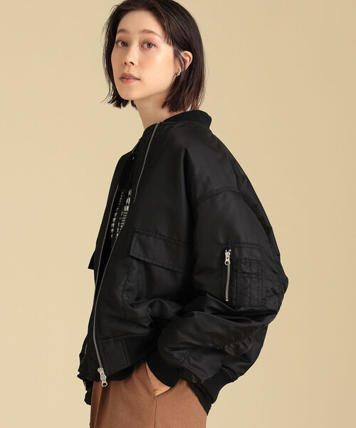 Ray BEAMS（レイビームス）の「Ray BEAMS / MA-1 タイプ ブルゾン（MA-1・レディース・ブラック/オフホワイト/オリーブ・1/0）」の17枚目の写真