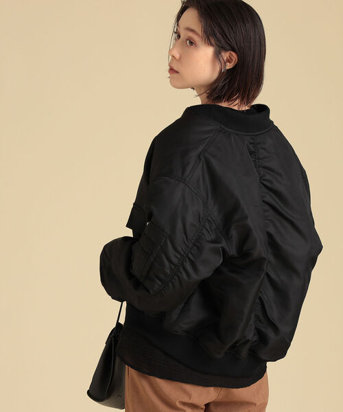 Ray BEAMS（レイビームス）の「Ray BEAMS / MA-1 タイプ ブルゾン（MA-1・レディース・ブラック/オフホワイト/オリーブ・1/0）」の19枚目の写真