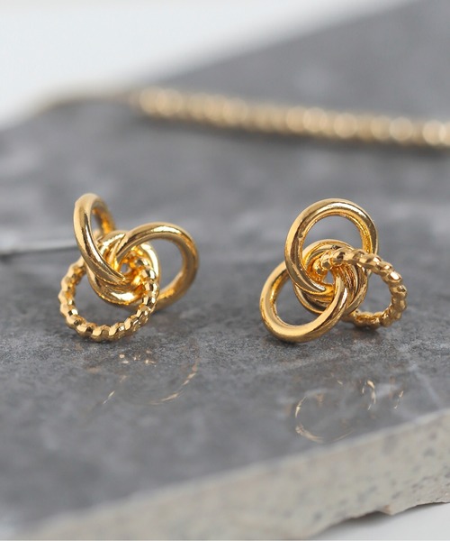 ANEMONE(アネモネ)の「重なりサークルピアス(ピアス(両耳用)・レディース・ゴールド/シルバー・FREE)」の1枚目の写真