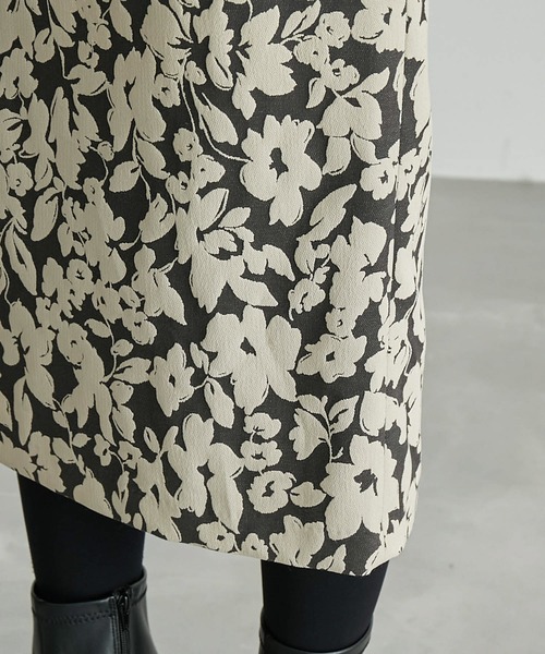 ROPE' PICNIC（ロペピクニック）の「フラワージャガードスリムスカート（スカート・レディース・ベージュ/パープル・38/36）」の15枚目の写真