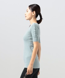 Chacott（チャコット）の「【ノーソーイングニット】クルーネック半袖