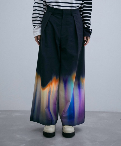 ADAM ET ROPE'（アダムエロペ）の「【サステナブル】グラデーションプリントワイドパンツ（その他パンツ・レディース・ブラック/ピンク系その他2・36/38）」の7枚目の写真