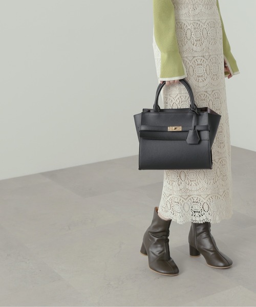 N.（N. Natural Beauty Basic）（エヌエヌナチュラルビューティーベーシック）の「フロントベルトショルダーバッグ（トートバッグ・レディース・ブラック/ベージュ・ﾌﾘ-）」の3枚目の写真