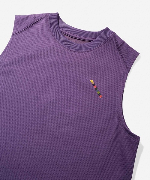 Saturdays NYC(サタデーズ ニューヨークシティ )の「All Terrain Lightweight Cropped Tank(タンクトップ・レディース・ブラック/パープル・L/M/S)」の3枚目の写真