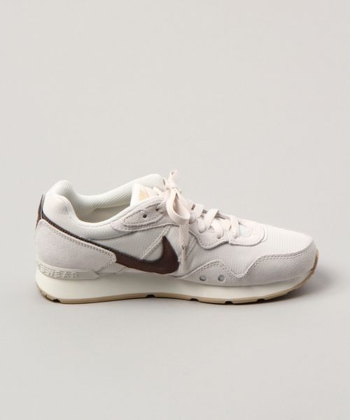 JEANASIS(ジーナシス)の「【NIKE】ベンチャーランナー/187407(スニーカー・レディース・ホワイト系その他・MEDIUM/LARGE)」の2枚目の写真