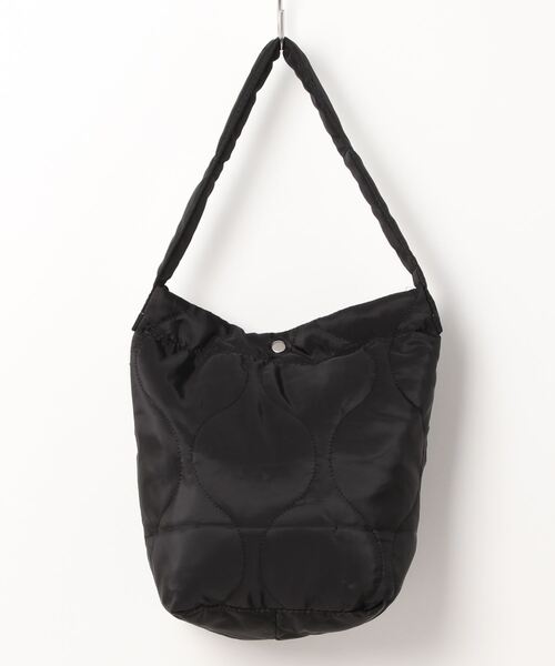 aimoha（アイモハ）の「２WAY　キルト　バケツバッグ（ハンドバッグ・レディース・ホワイト/ピンク/ブラック・FREE）」の5枚目の写真