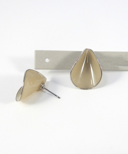 The Rule（ザルール）の「The Rule ザルール : OAK rolled pierced earring : オークロールピアス（ピアス（両耳用）・レディース・オレンジ/ネイビー/ダークグリーン/グレー/ホワイト/ワインレッド/モカ・FREE）」の8枚目の写真