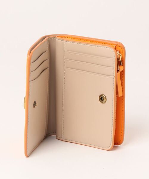 MARC JACOBS(マークジェイコブス)の「THE J MARC MINI COMPACT WALLET/ザ Jマーク ミニ コンパクト ウォレット(財布・レディース・ローズ/ブラック/ホワイト/ブラウン/オレンジ/ピンク・ONE SIZE)」の14枚目の写真