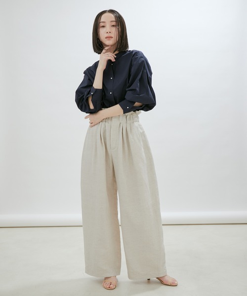 SALON adam et rope'（サロン アダム エ ロペ）の「【一部直営店舗・WEB限定】パールボタンスタンドカラーシャツ/無地・ストライプ（シャツ/ブラウス・レディース・ネイビー/オフホワイト/サックスブルー/ブルー系その他4・FREE）」の12枚目の写真
