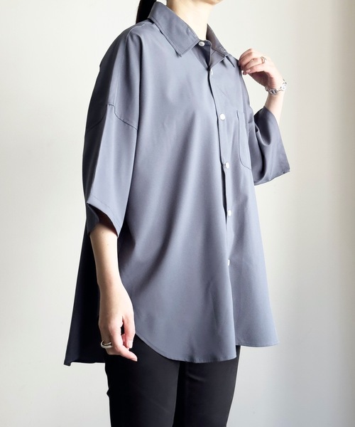 COMMON WARE(コモンウェアー)の「COMMONWARE:PE ドロップショルダー BIGシャツ S/S(シャツ/ブラウス・レディース・サックスブルー/ブラック/チャコールグレー/ホワイト/グリーン/パープル/ネイビー・L/XL/M)」の4枚目の写真