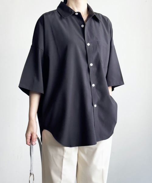 COMMON WARE(コモンウェアー)の「COMMONWARE:PE ドロップショルダー BIGシャツ S/S(シャツ/ブラウス・レディース・サックスブルー/ブラック/チャコールグレー/ホワイト/グリーン/パープル/ネイビー・L/XL/M)」の3枚目の写真
