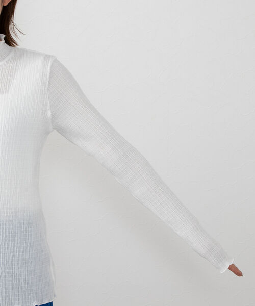 NOLLEY’S(ノーリーズ)の「リンクルラップトリコットハイネックプルオーバーカットソー(Tシャツ/カットソー・レディース・グリーン/アイボリー/ライトブルー/ネイビー/オフホワイト・38)」の15枚目の写真