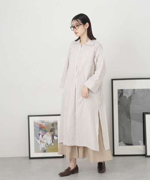 NANO universe（ナノユニバース）の「LB.04/サイドスリットストライプワンピース（シャツワンピース・レディース・ベージュ/ブルー/ネイビー・FREE）」の21枚目の写真