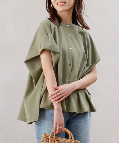 Chez toi（シェトワ）の「360度ストレッチバンドカラーシャツ（シャツ/ブラウス・レディース・オフホワイト/ブラック/カーキ・FREE）」の2枚目の写真