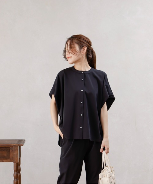 Chez toi（シェトワ）の「360度ストレッチバンドカラーシャツ（シャツ/ブラウス・レディース・オフホワイト/ブラック/カーキ・FREE）」の6枚目の写真