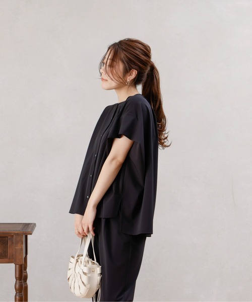 Chez toi（シェトワ）の「360度ストレッチバンドカラーシャツ（シャツ/ブラウス・レディース・オフホワイト/ブラック/カーキ・FREE）」の17枚目の写真