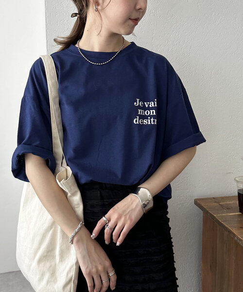 DISCOAT（ディスコート）の「【WEB限定】3stepsロゴTシャツ（Tシャツ/カットソー・レディース・ホワイト/ホワイト系その他/グレー/オフホワイト/チャコールグレー/ネイビー/ホワイト×シルバー・FREE）」の11枚目の写真