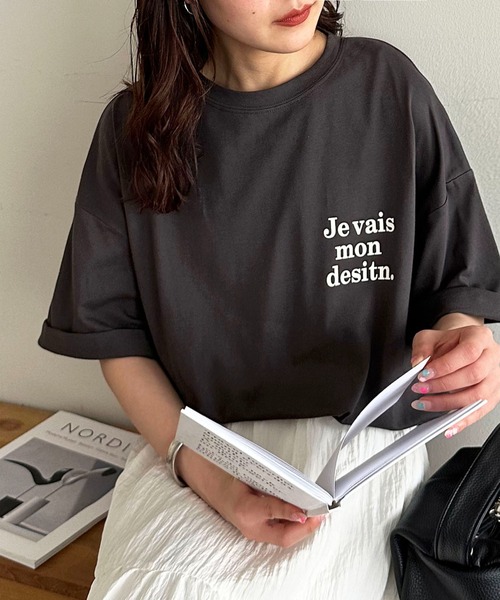 DISCOAT（ディスコート）の「【WEB限定】3stepsロゴTシャツ（Tシャツ/カットソー・レディース・ホワイト/ホワイト系その他/グレー/オフホワイト/チャコールグレー/ネイビー/ホワイト×シルバー・FREE）」の5枚目の写真