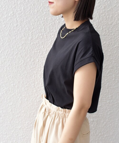 SHIPS（シップス）の「* オーガニックコットン フレンチスリーブ スリット TEE 24SS ◇（Tシャツ/カットソー・レディース・ホワイト/オフホワイト/ブラック/ブルー/チャコールグレー/ライトグレー/ライトブルー/ピンク・MEDIUM/SMALL）」の16枚目の写真
