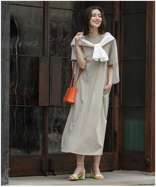 OPAQUE.CLIP（オペークドットクリップ）の「◆カットソーロングワンピース【イージーケア/洗濯機洗い可】（ワンピース・レディース・サンドベージュ/ブラック/チャコールグレー・36/42/40/38）」の7枚目の写真