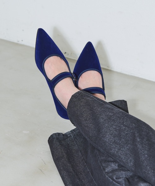 Aunt Marie's（アントマリーズ）の「ベロアポインテッドストラップパンプス（パンプス・レディース・ブルー/グリーン/ブラック・S/L/M）」の12枚目の写真